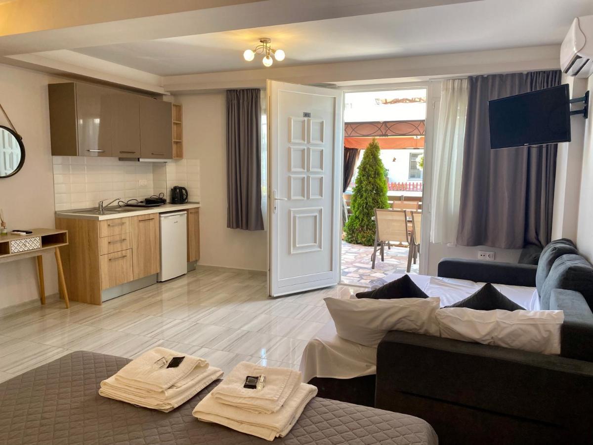 Thomas Studios & Apartments Paralia 외부 사진